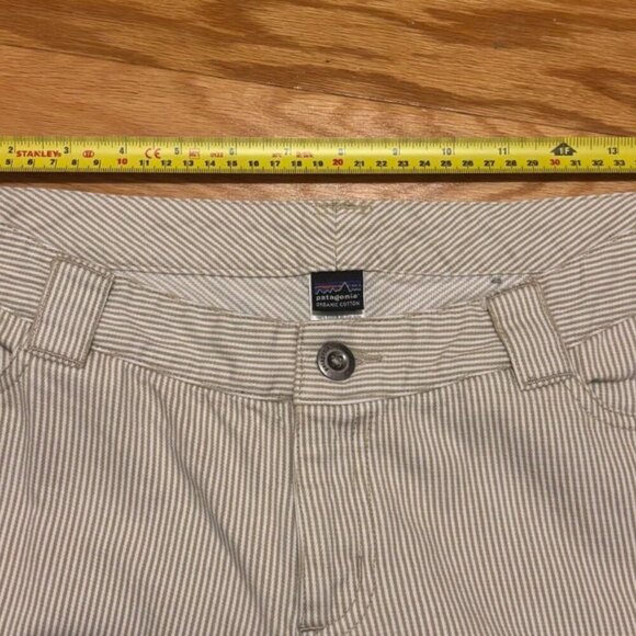Patagonia Inga Shorts Women's 8 White Tan Striped Low Rise Slim Fit 30" Waist - Picture 4 of 4